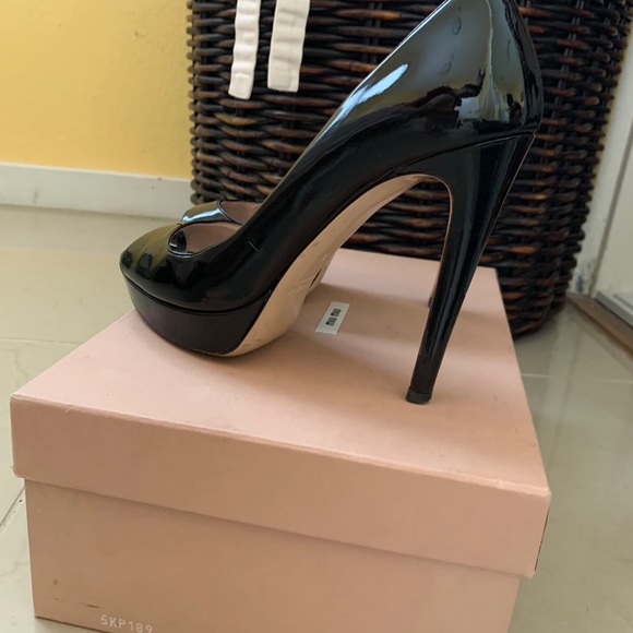 Miu Miu Black Patent - Picture 3 of 7